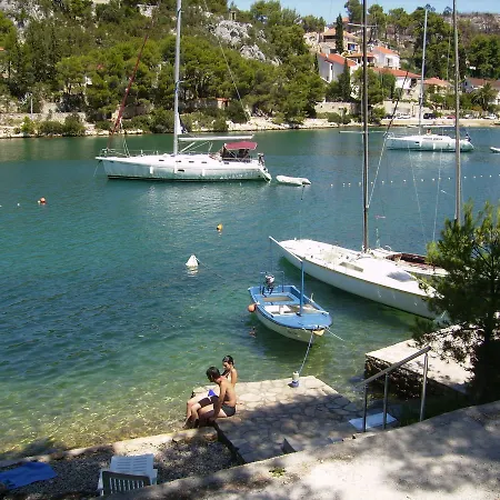 Apartment Apartman Vlado Milna (Brac)